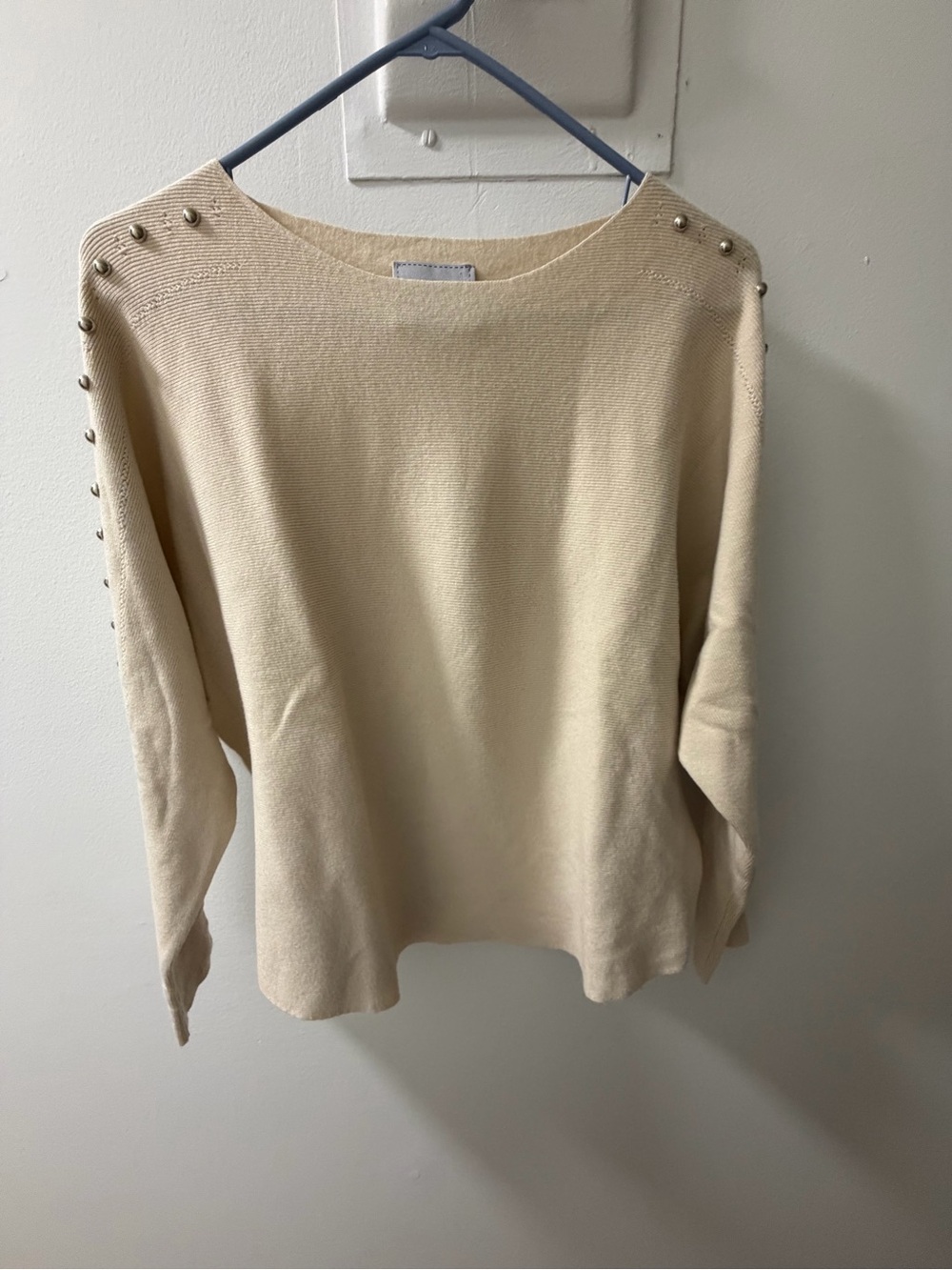 LIV Milano Cream Pearl Studded Sweater Size Large - Picture 2 of 4